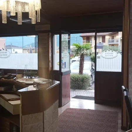 Hotell Sleep Well Total 2 Stelle Pisogne